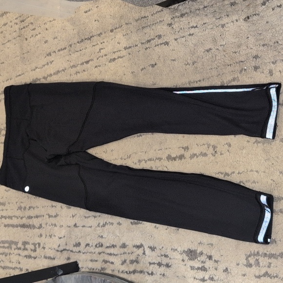 Lululemon Running In The City 7/8 Tight Black - Picture 9 of 14